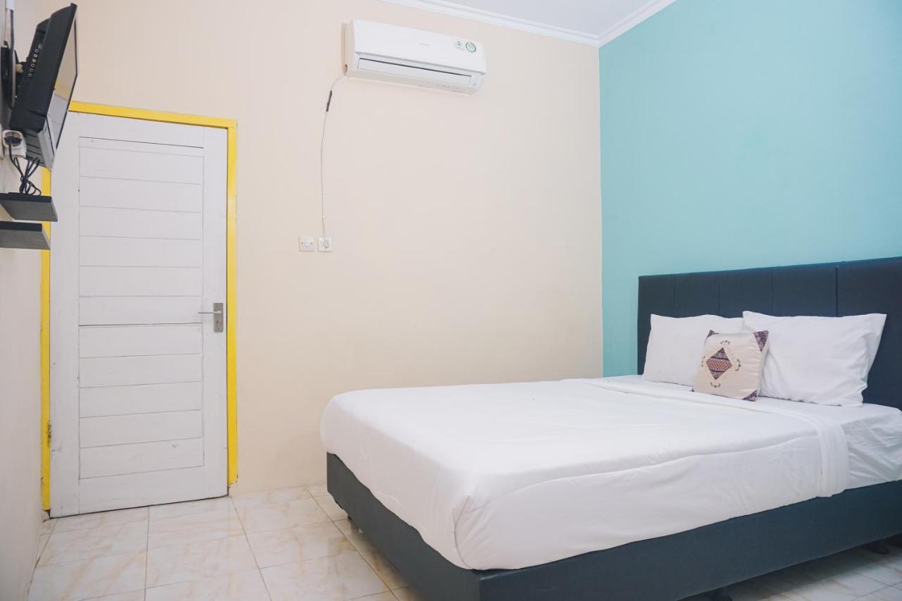 Grand Khalifah Guesthouse Sumbawa ภายนอก รูปภาพ